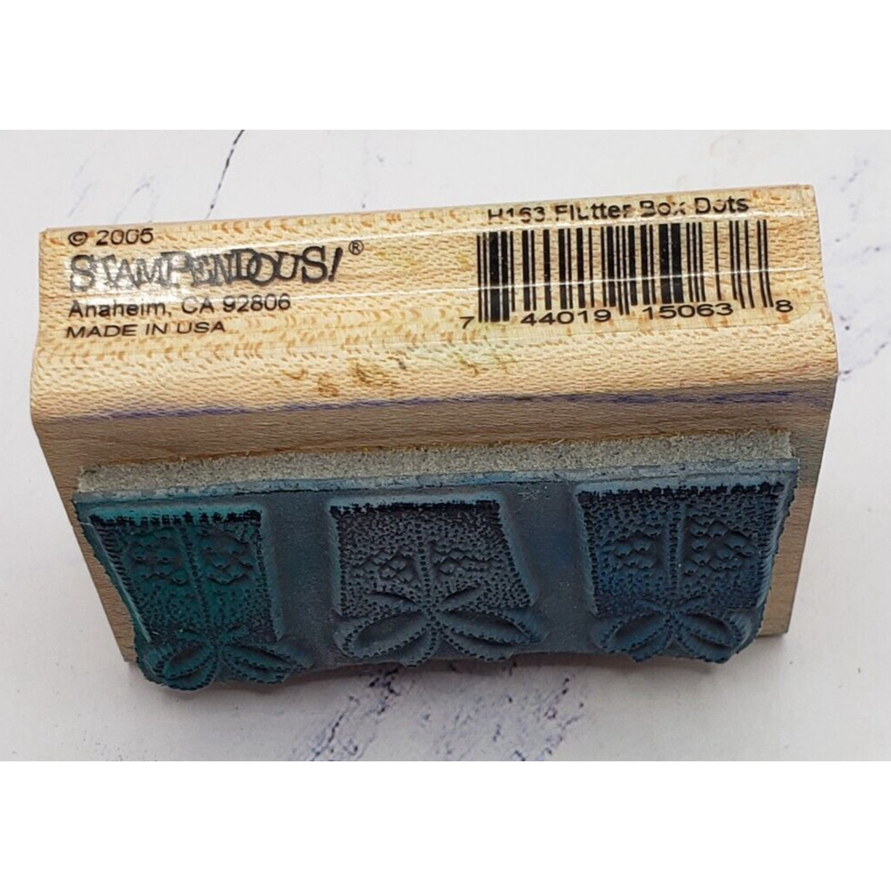 Stampendous Lots of Dots Gift Packages Presents Wood Mounted Rubber Stamp - Picture 2 of 7